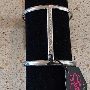 Paparazzi "Diamond Diety" Silvertone Cuff Bracelet NWT